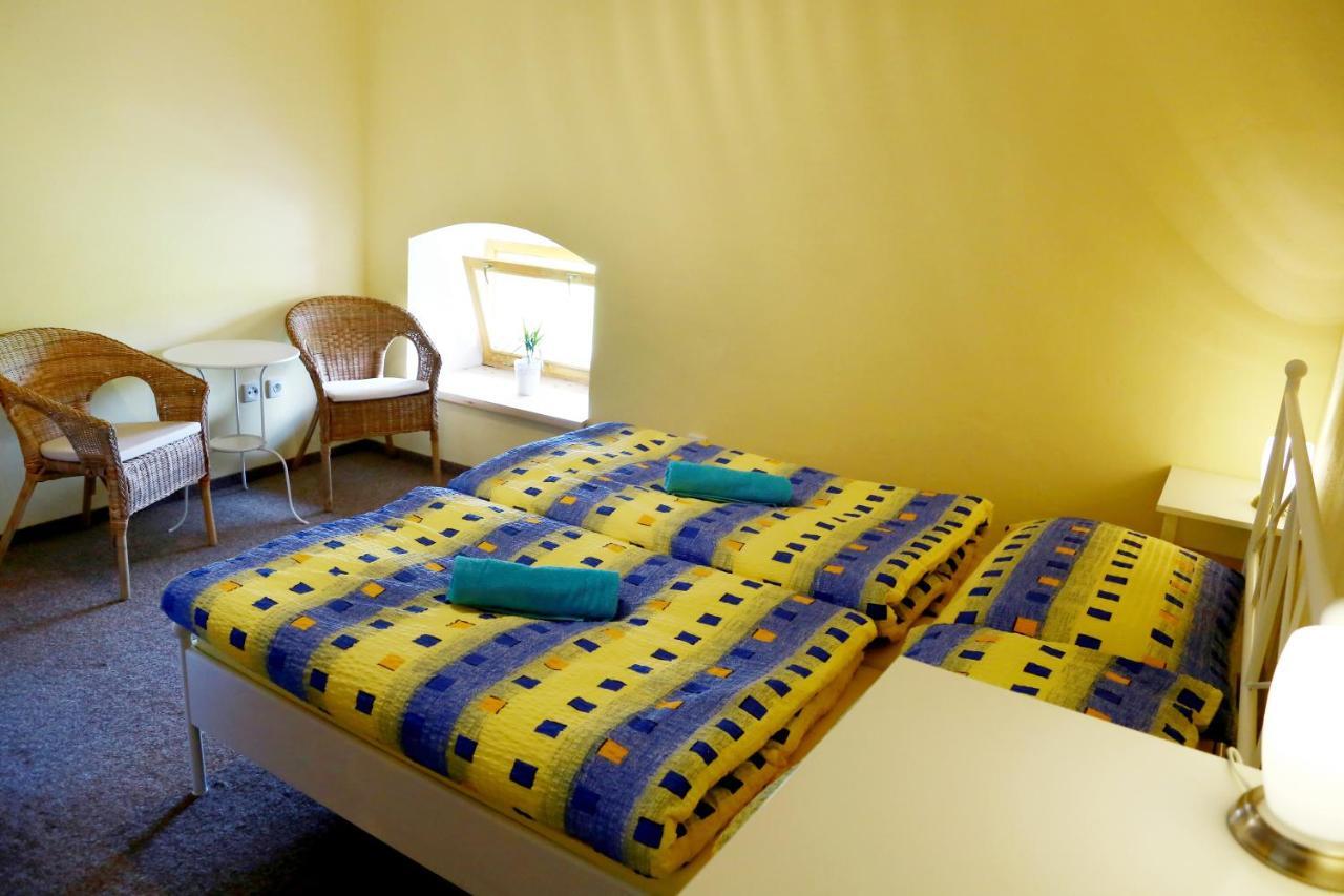 Zamek Liboun Hotel Louňovice pod Blaníkem Buitenkant foto