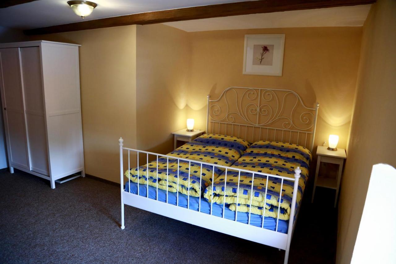 Zamek Liboun Hotel Louňovice pod Blaníkem Buitenkant foto